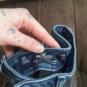 barely worn holster jeans 3s.